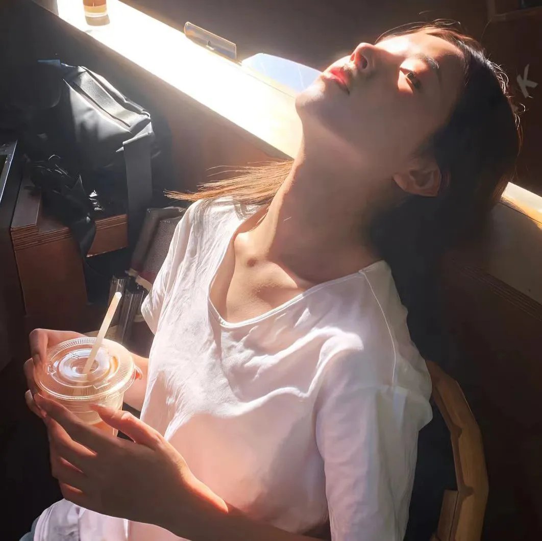 我们的费尔斯特先生去世了